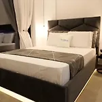 Nili Deluxe Hotel