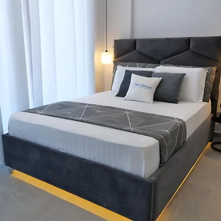 Nili Deluxe فندق *