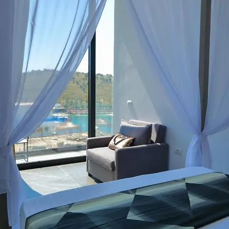 Nili Deluxe * Sarande