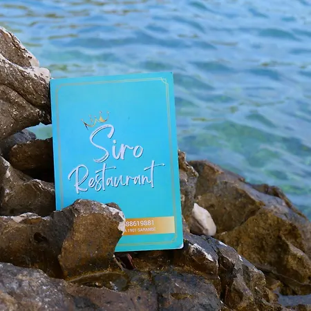 Nili Deluxe Отель Саранда