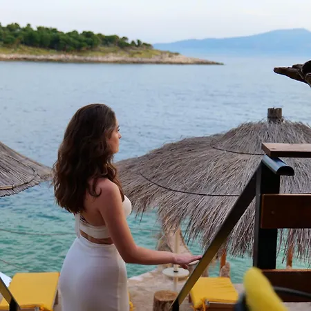 Hotel Nili Deluxe Sarandë