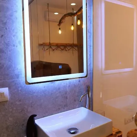 Отель Nili Deluxe *