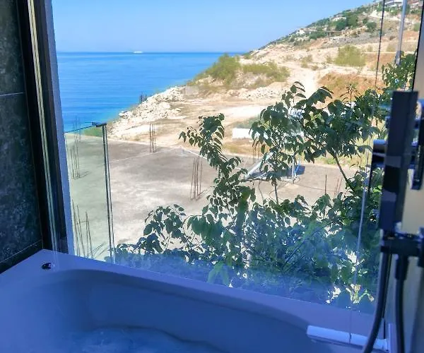 Nili Deluxe * Saranda