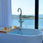 Nili Deluxe Sarandë