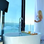 Nili Deluxe