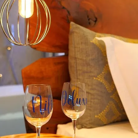Nili Deluxe Hotel *
