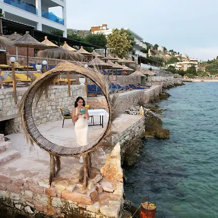 Nili Deluxe * Sarande