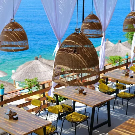 Nili Deluxe Hotell Sarandë