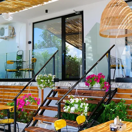 Nili Deluxe ホテル *