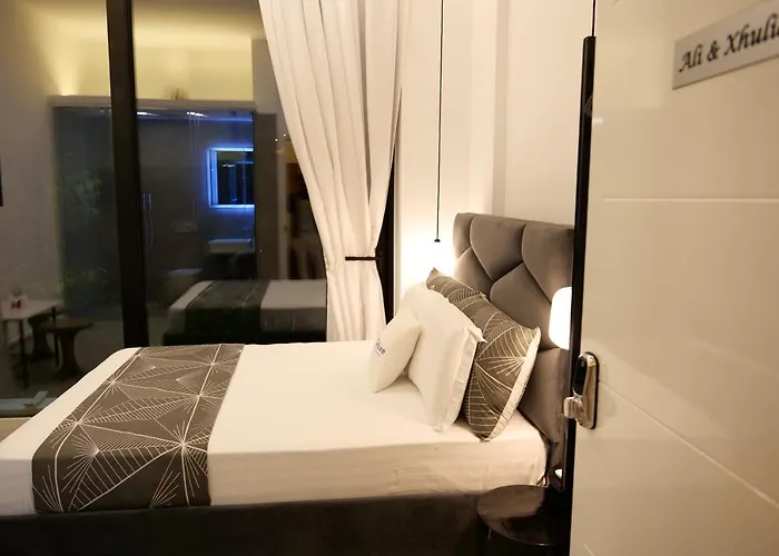 Nili Deluxe Отель